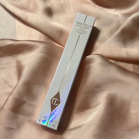 Charlotte Tilbury BEAUTY LIGHT WAND
GOLDGASM *NEW* - Picture 1 of 6